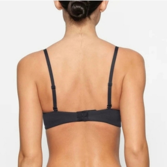 Skims FITS EVERYBODY TSHIRT BRA Onyx Black 40DDD NWT - Picture 3 of 5